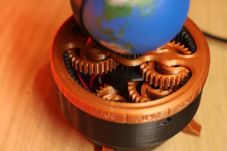 Design of the Week: 3D Printed Earth Clock « Fabbaloo