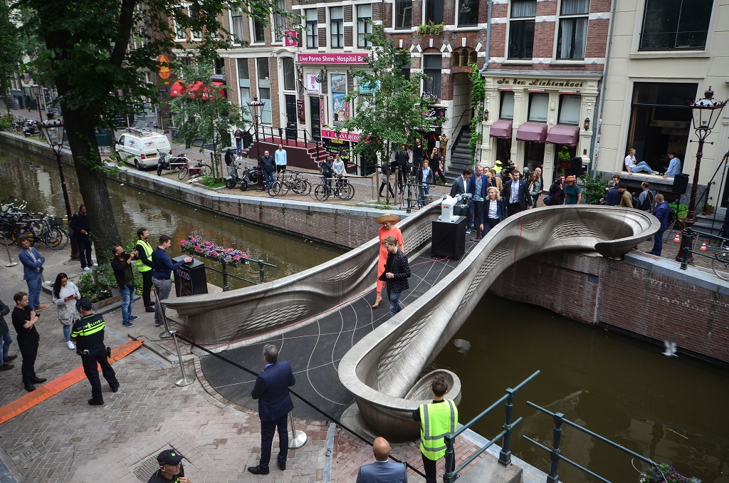 Amsterdam’s 3D Printed Steel Bridge Is Finally Open