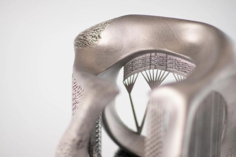 Mantle and EOS Unveil New Materials for Enhanced Performance and Sustainability