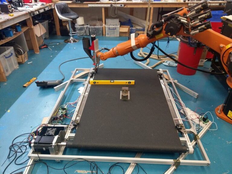 Noztek’s Large-Format Conveyor Build Plate for Continuous 3D Printing