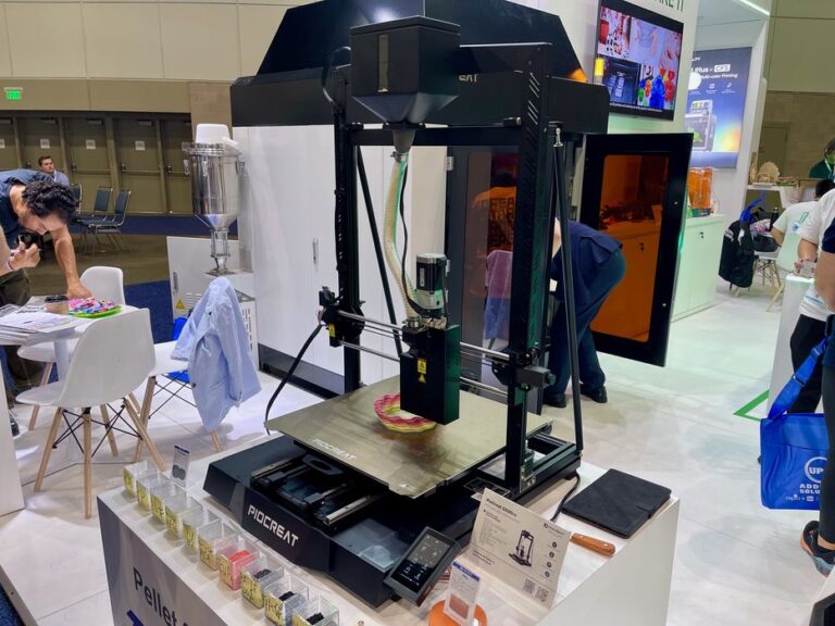 Piocreat G5Ultra: High-Temperature Desktop FGF 3D Printing « Fabbaloo
