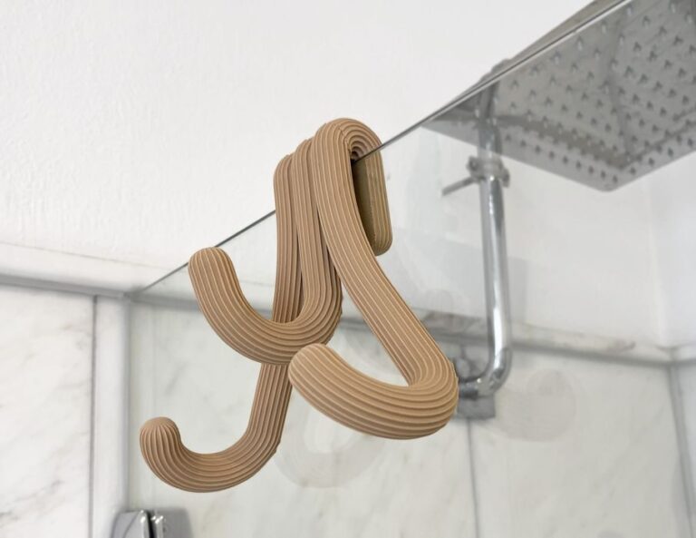 Design of the Week: Shower Screen Towel Hook