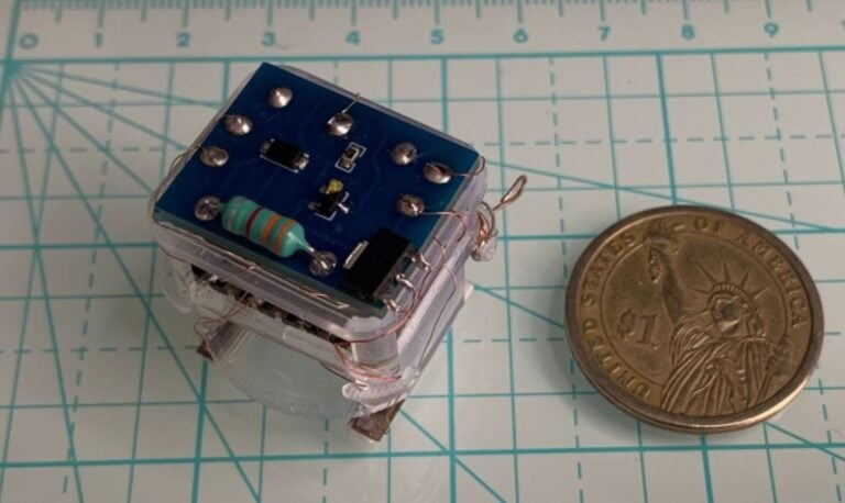 Piezoelectric 3D Printed Resonators Enable Tiny Robots