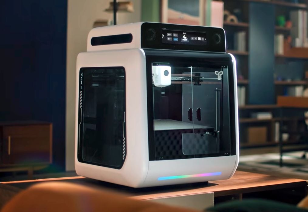 Is the TOP.E R1 the First Desktop 5-Axis 3D Printer?